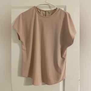UNIQLO LIGHT WEIGHT SHIRT
